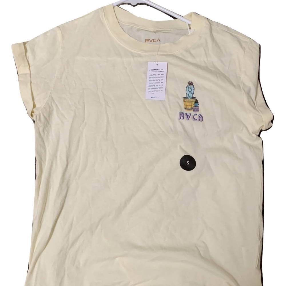 RVCA T-shirt "The Balance of Opposites" by PM Teno